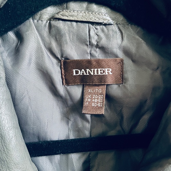 DANIER - Leather Jacket - Picture 3 of 15